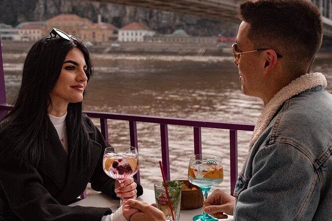 Unlimited Prosecco & Wine Cruise Budapest - Location and Accessibility