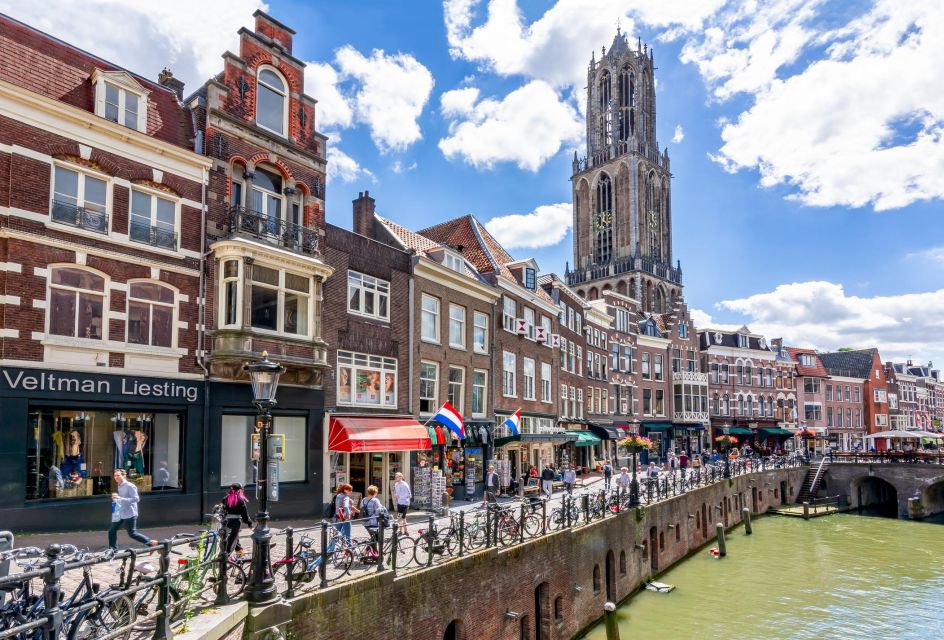 Utrecht: Walking Tour With Audio Guide on App - Language Options