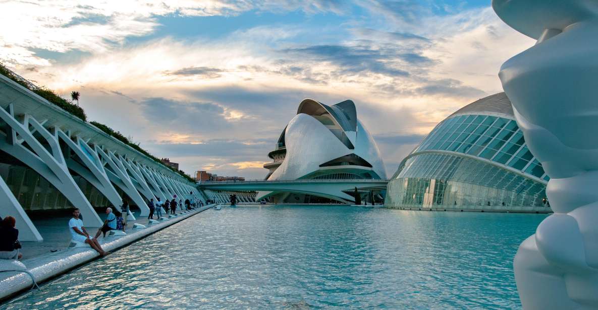 Valencia: Capture the Most Photogenic Spots With a Local - Highlights of the Experience