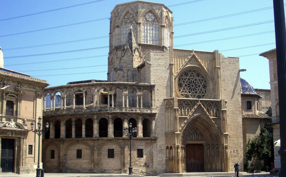 Valencia: Group Walking Tour - Historic Architecture