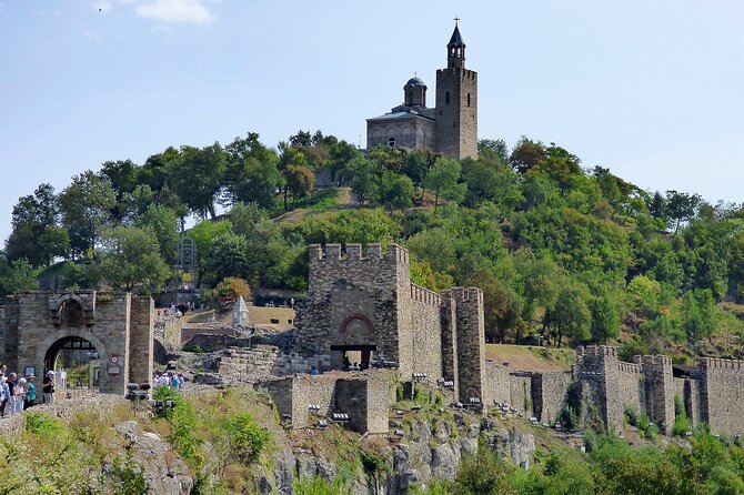 Veliko Tarnovo and Arbanassi Small-Group Day Trip From Sofia - Exploring Tsarevets Fortress