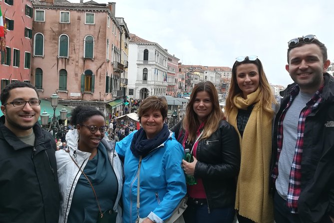 Venetian Cicchetti Street Food & Sightseeing Walking Tour With Local Guide - Culinary Highlights and Landmarks