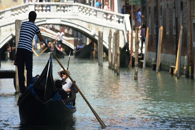 Venice Gondola Ride & Additional Meal Break at Illy Café - Inclusions and Exclusions