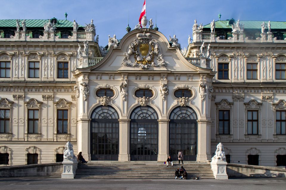 Vienna: Express Walk With a Local in 60 Minutes - Discovering Viennas Vibrant Culture