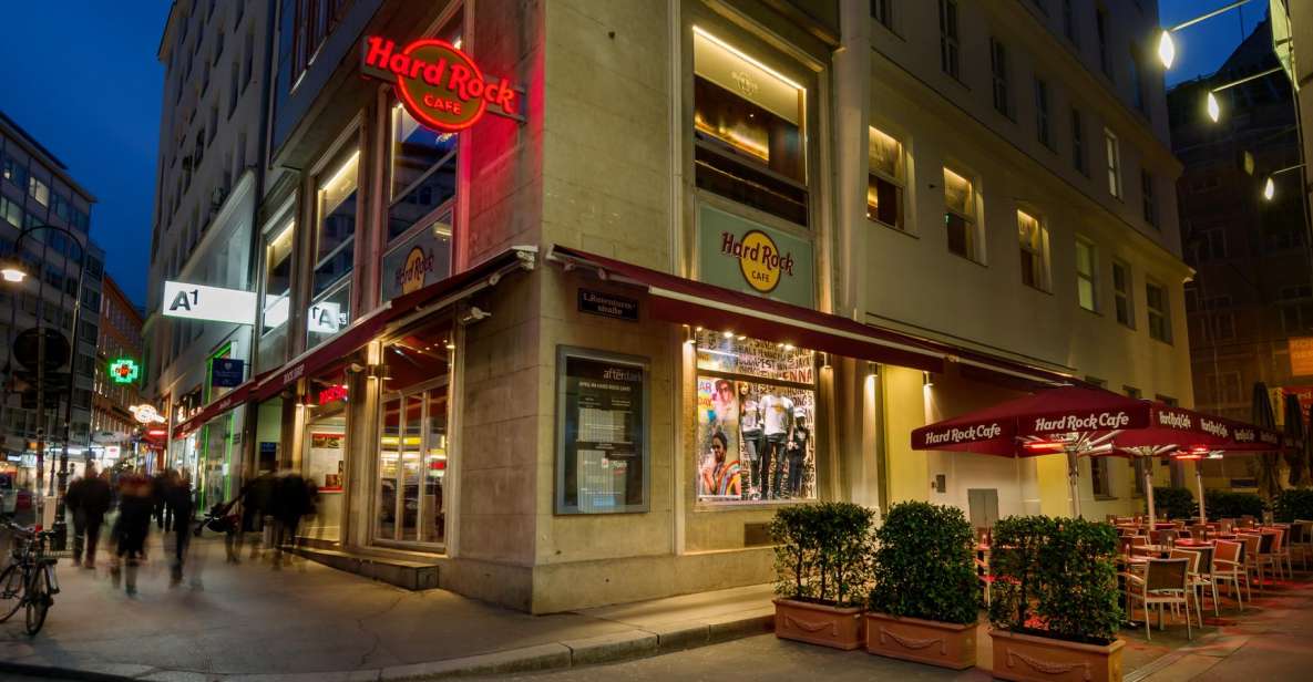 Vienna: Hard Rock Cafe With Set Menu for Lunch or Dinner - Legendary Burger and Vegan Options