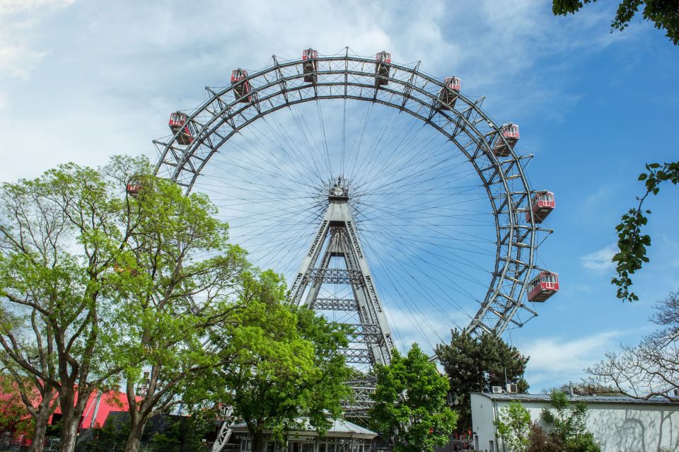 Vienna: Skip-the-cashier-desk-line Giant Ferris Wheel Ride - Iconic Landmark of Austrian Capital