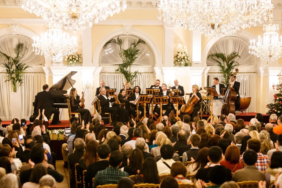 Vienna: Strauss & Mozart New Years Day Concert at Kursalon - Experience Highlights