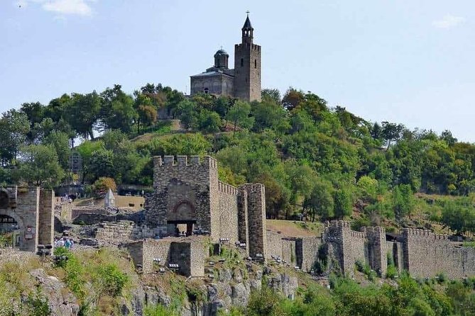 Visit Bulgaria - Veliko Tarnovo Medieval Fortress - Private Tour From Bucharest - Exploring Arbanasi Village