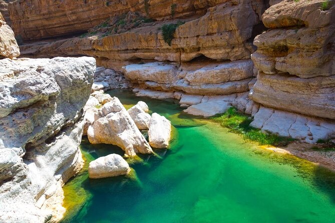 Wadi Shab and Bimmah Sinkhole Private Full Day Tour - Tour Requirements