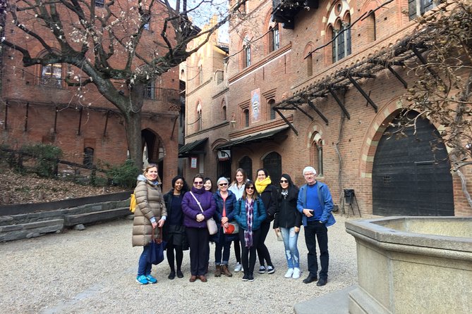 Walking Tour in Small Groups in English - Tour Duration