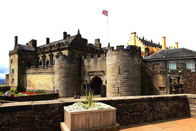 Wallace Monument, Stirling Castle, Linlithgow Palace, Luxury MPV - Discovering Forth Bridge