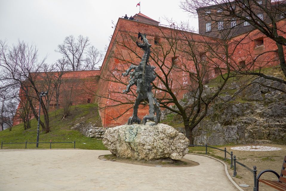 Wawel Castle & Cathedral Skip the Line Small Group Tour - Highlights and Experience