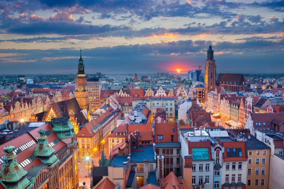 Wroclaw: First Discovery Walk and Reading Walking Tour - Key Attractions