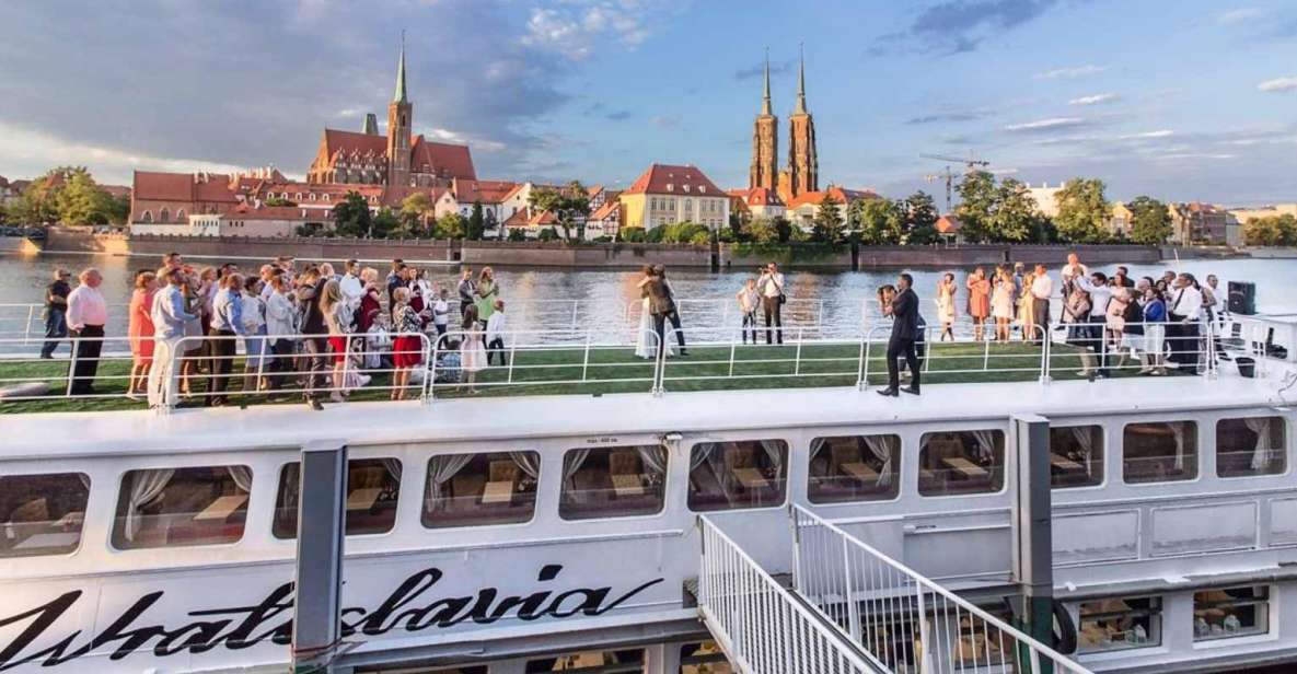 Wrocław: Long City Walk and Luxury Ship Cruise (For Groups) - Guided Tours and Highlights