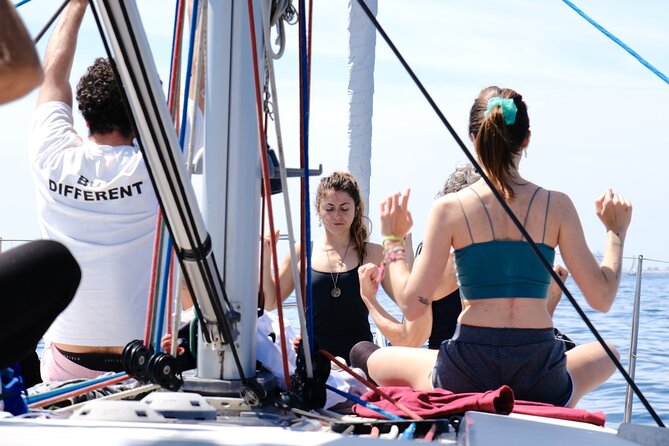 Yoga Session and Sailing Adventure in Barcelona - Meeting Point and Parking