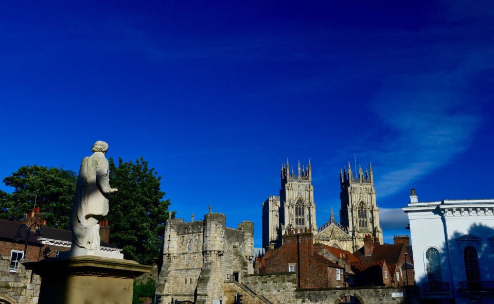 York: City Highlights Small Group Walking Tour - Marveling at York Minster