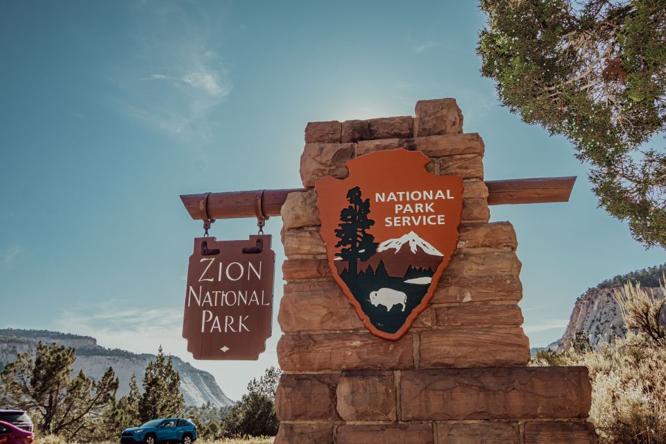 Zion National Park Day Trip From Las Vegas - Exploring the Sandstone Cliffs