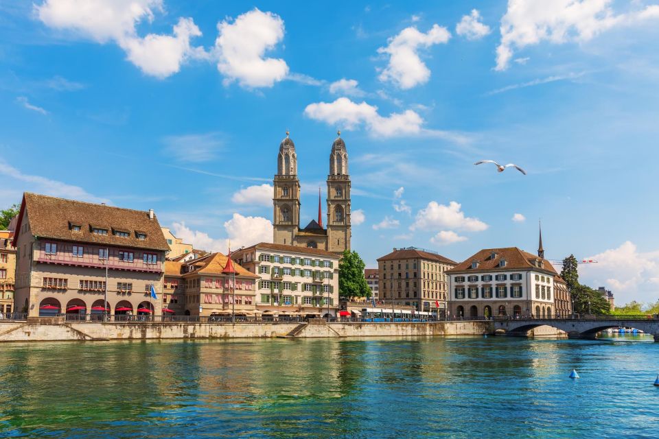 Zurich Old Town Treasures: A Timeless Journey - Breathtaking Views and Architecture