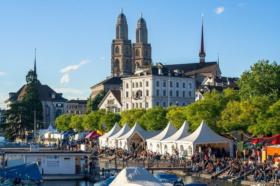 Zurich: Self-Guided Audio Tour - Touring the Old Town