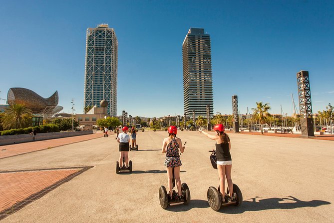 1,5h Barcelona 92 Segway Tour - Discovering the Born District