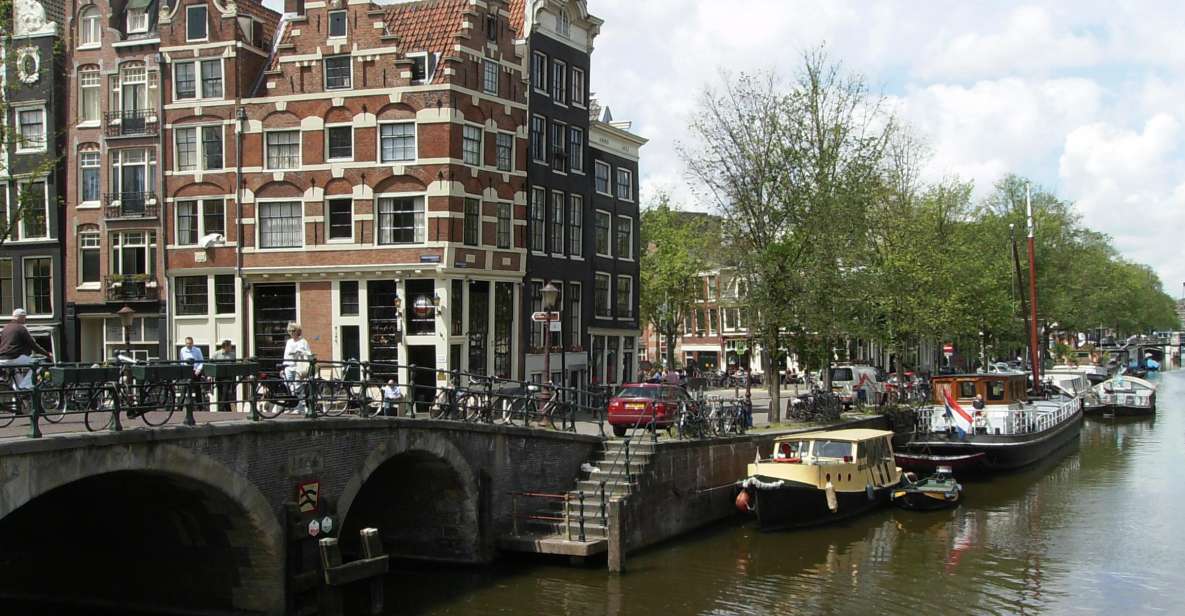 2.5-Hour Amsterdam Sightseeing Tour by Bike - Explore Characteristic Canals