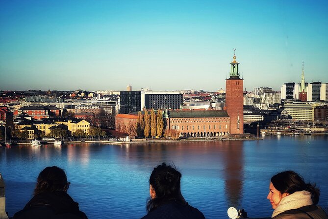 2-Hour Walking Tour Stockholm (Old Town and Surroundings) - Historic Churches and Courtyards