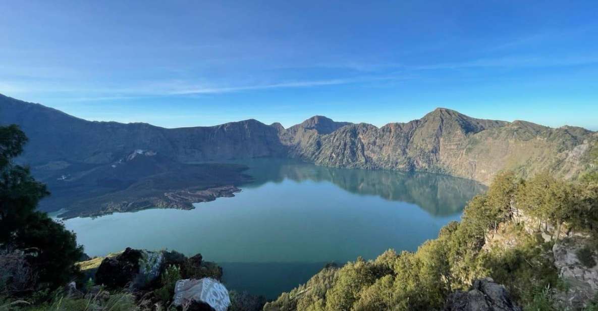 2D1N RINJANI SENARU CRATER RIM TREK - Highlights of the Experience