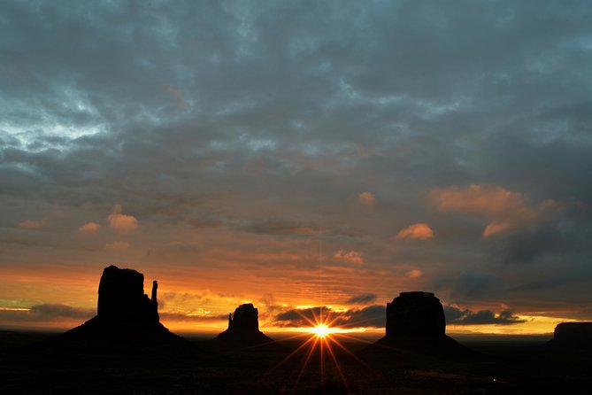 3.0 Hours of Monument Valleys Sunrise or Sunset 4×4 Tour - Health and Safety Protocols