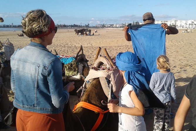 3-Hour Camel Ride at Sunset - Preparing for the Adventure