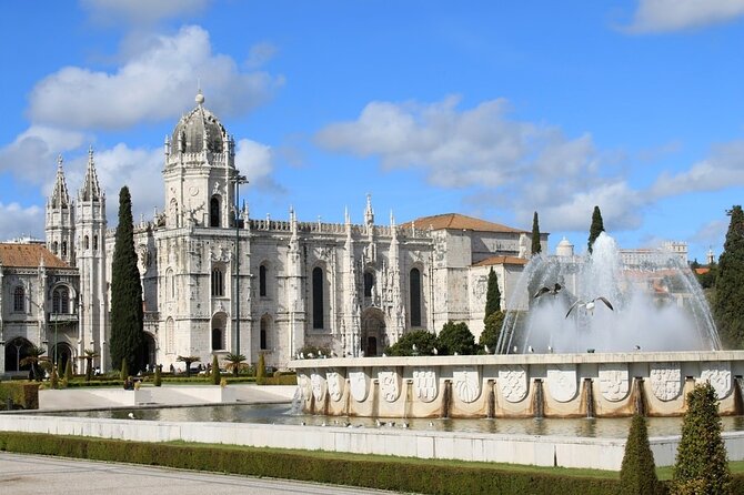 4 Hour Private Tuk Tuk Tour Explore the Old and the New Lisbon - Participation Details