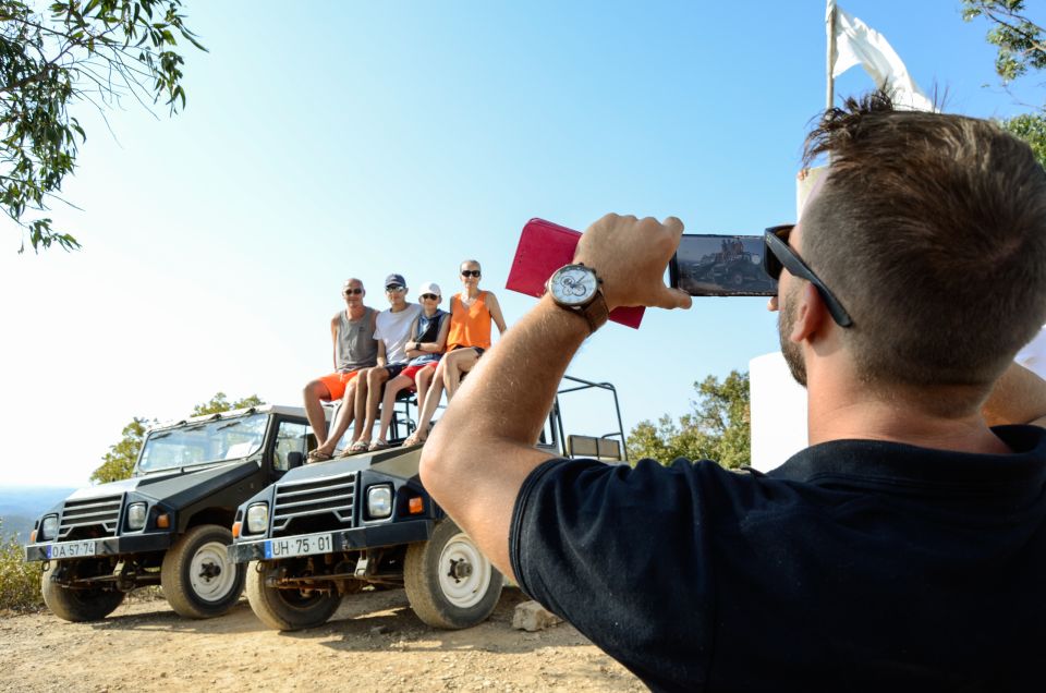 Albufeira: Half-Day Algarve Jeep Safari - Group Size and Languages