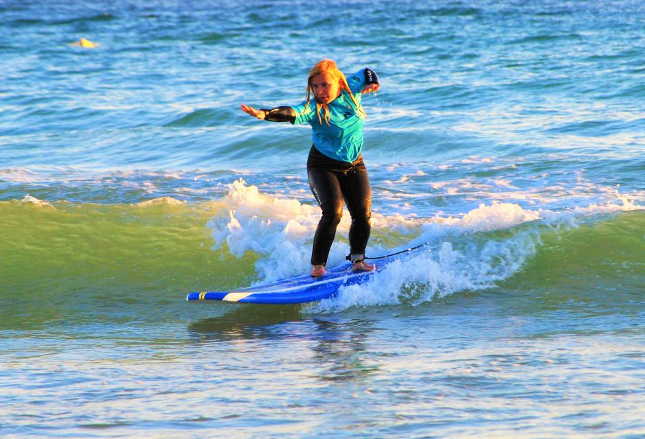 Albufeira: Surfing Lesson at Galé Beach - Languages Offered