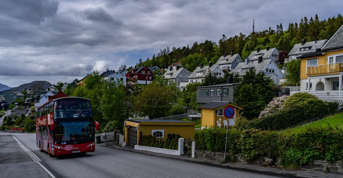 Alesund: City Sightseeing Hop-On Hop-Off Bus Tour - Aksla View Point