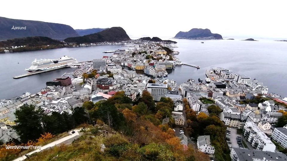 Ålesund: Giske and Godøy Islands Guided Sightseeing Tour - Giske Church