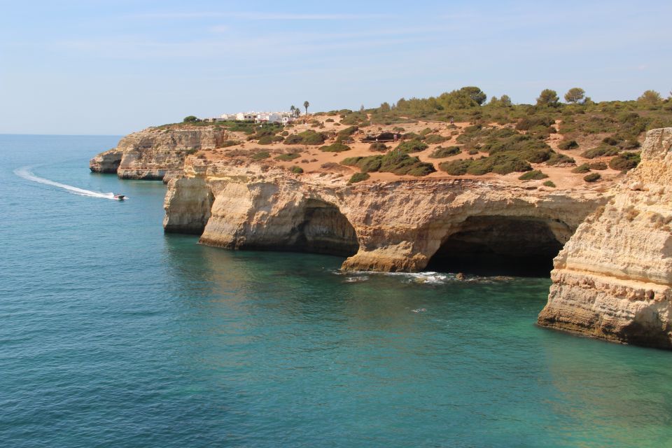 Algarve: Benagil Cave Boat Tour and Algarseco Coastal Walk - Benagil Cave Exploration