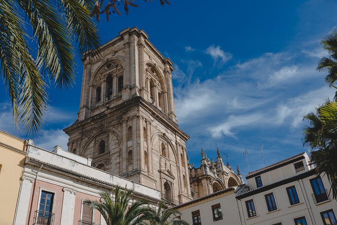 Alhambra and Granada City Center Sightseeing Tour! - Granadas Architectural Gems