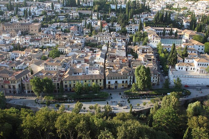 Alhambra & Generalife: Exclusive 3-Hour Private Tour With Tickets Included - Reviews and Ratings