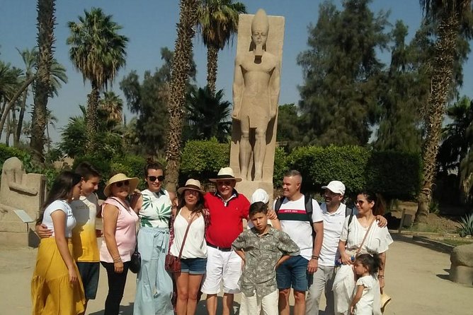 All Inclusive Day Tour to Giza Pyramids, Egyptian Museum and Felucca - Taking in Egyptian Museum