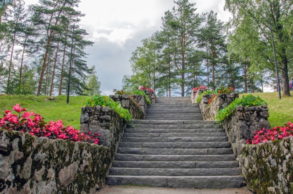 Amour in the Heart of Jyvaskyla - Walking Tour - Romantic Legends