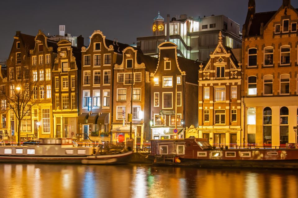 Amsterdam: First Discovery Walk and Reading Walking Tour - Tour Experience Details