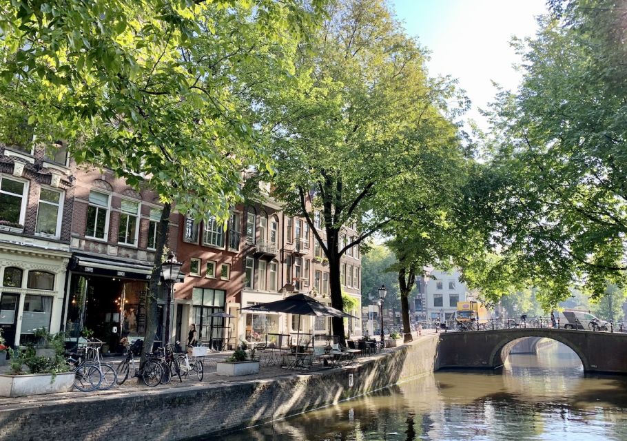 Amsterdam: Jordaan District Tour With a German Guide - Guiding Experience