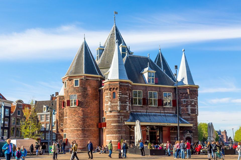 Amsterdam: Romantic Fairytale Quest Experience - Participating as a Group