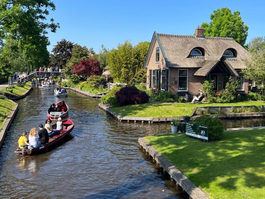 Amsterdam: Zaanse Schans & Giethoorn Guided Combo Tour - Zaanse Schans Experience