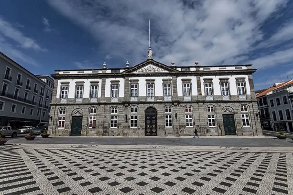 Angra Do Heroísmo: Walking Tour With Local Pastry and Coffee - Explore UNESCO World Heritage Site