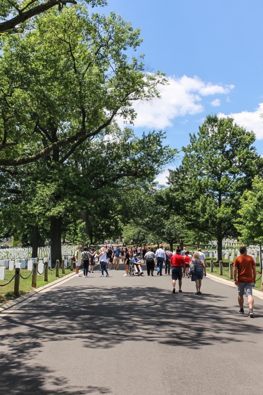 Arlington Cementary & Guard Ceremony With Iowa Jima Memorial - Meeting Point and Tour Logistics