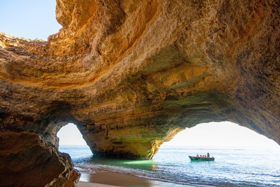 Armação De Pêra: Private Benagil Cave Tour - Included Amenities