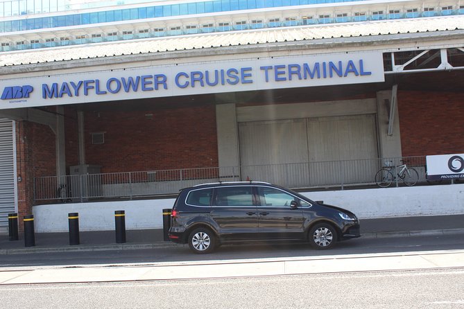 Arrival / Departure Private Transfer Heathrow Airport to Southampton Cruise Port - Pricing and Policies