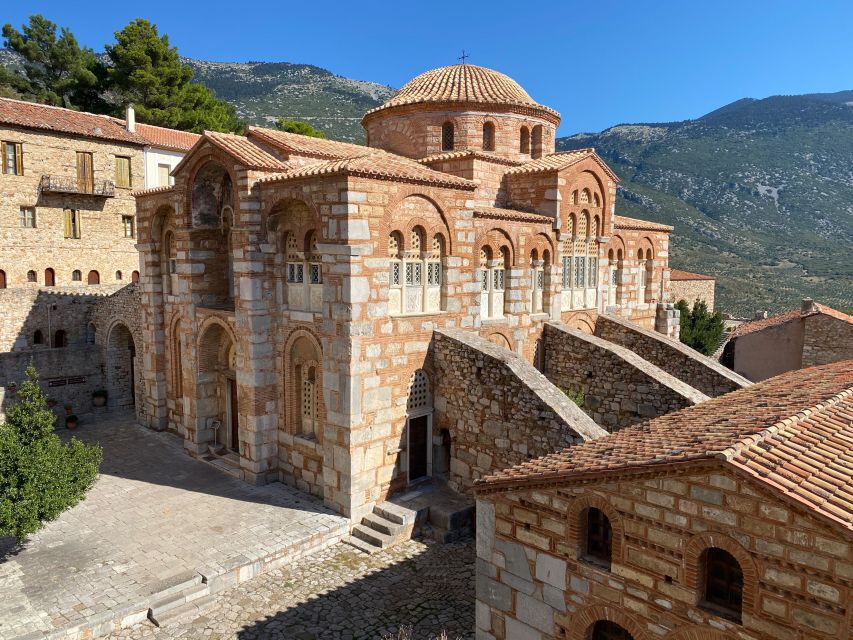 Athens: Private Trip to Delphi - Transportation and Accessibility