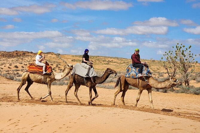 Atlantic Sahara and Ocean 4x4 Jeep Tour With Berber Lunch - Start Time and Group Size