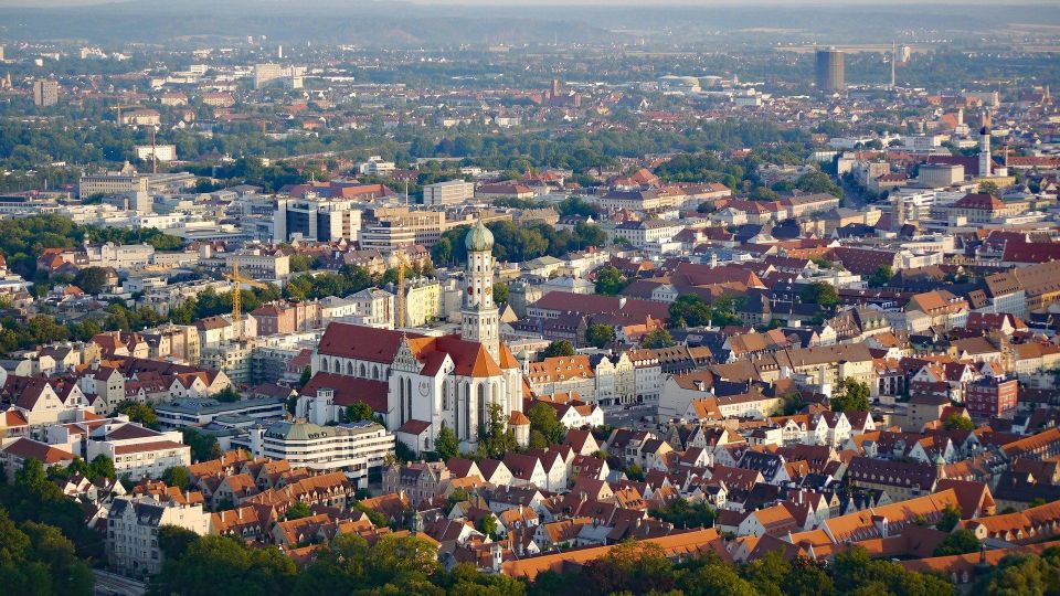 Augsburg: Private Christmas Market Walking Tour With a Local - Exploring the Christkindlesmarkt